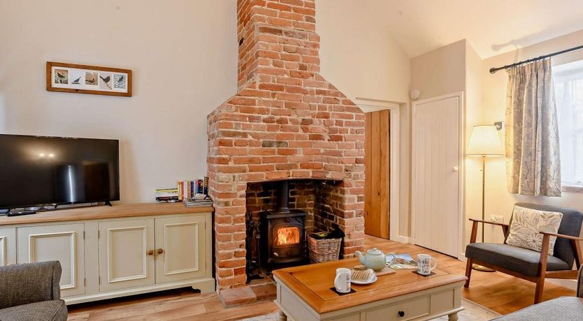 Photo of 2 Bed in Holt