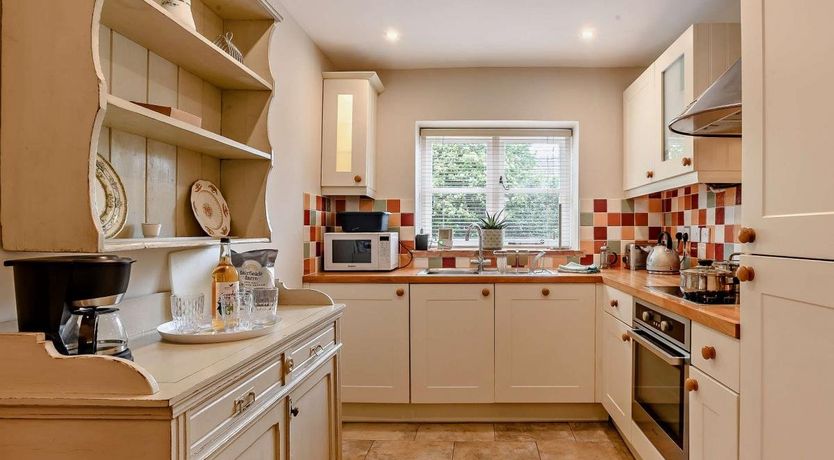 Photo of 2 Bed in Holt