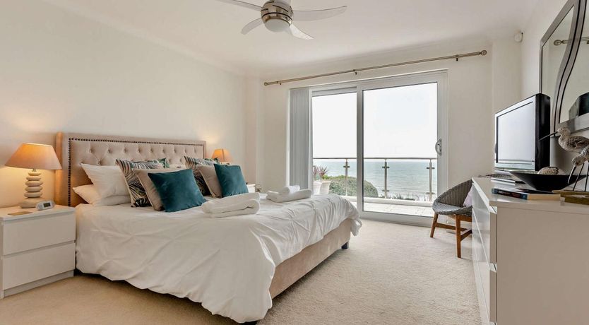 Photo of 5 Bed in Bexhill-on-sea