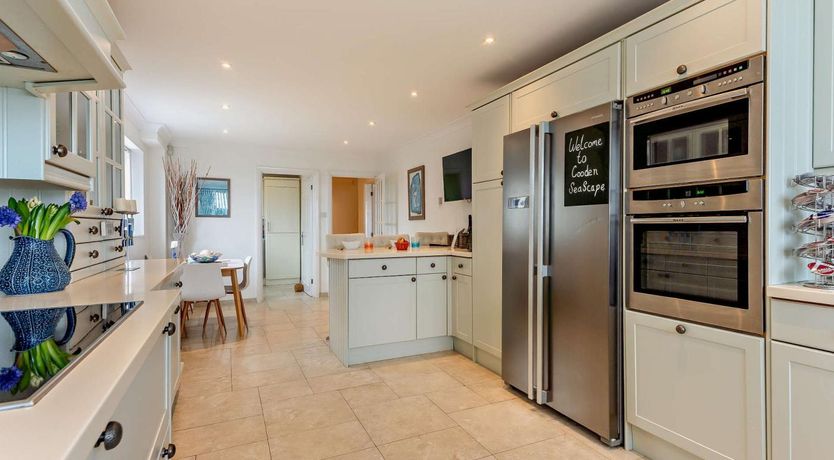 Photo of 5 Bed in Bexhill-on-sea