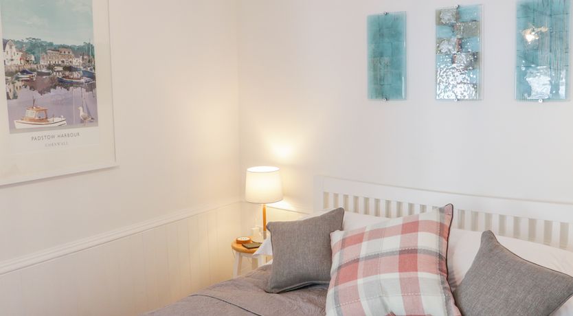 Photo of Smugglers Cottage