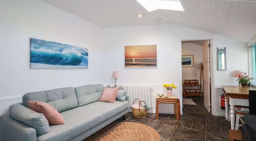 Photo of Smugglers Cottage