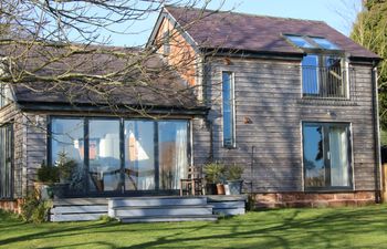 Vitula Cottage Holiday Cottage