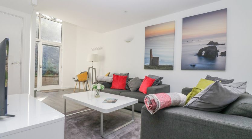 Photo of Sea Breeze 17 Gannel