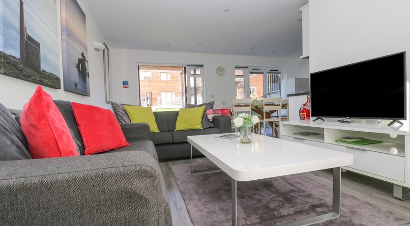 Photo of Sea Breeze 17 Gannel