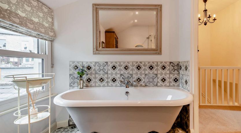 Photo of 2 Bed in Grange-over-sands