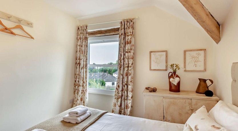 Photo of 2 Bed in Grange-over-sands