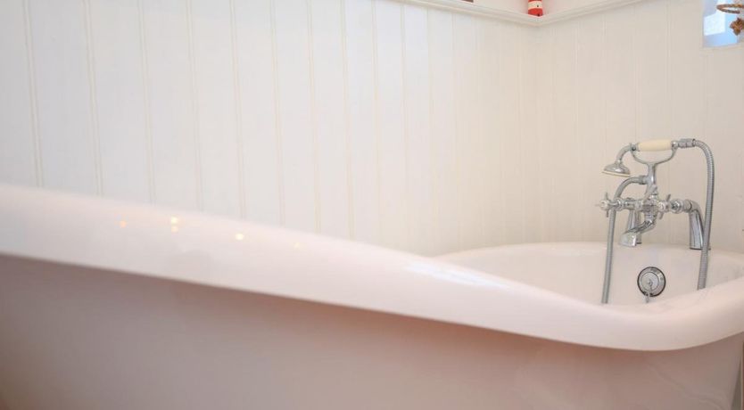 Photo of 2 Bed in Churston Ferrers