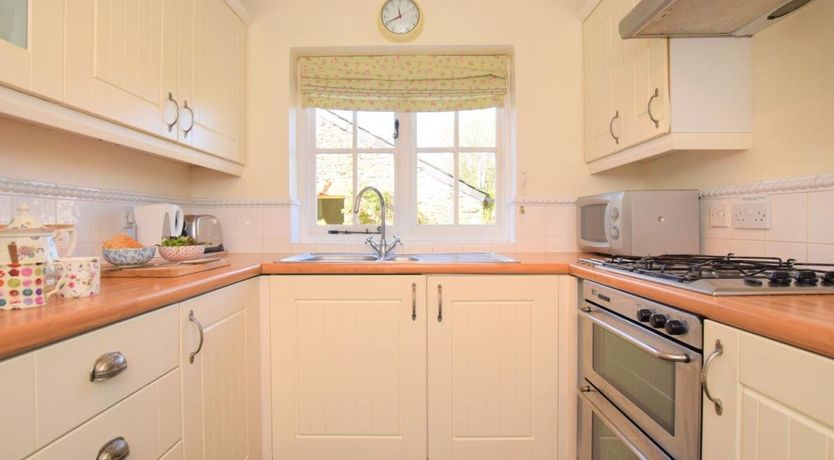 Photo of 2 Bed in Churston Ferrers