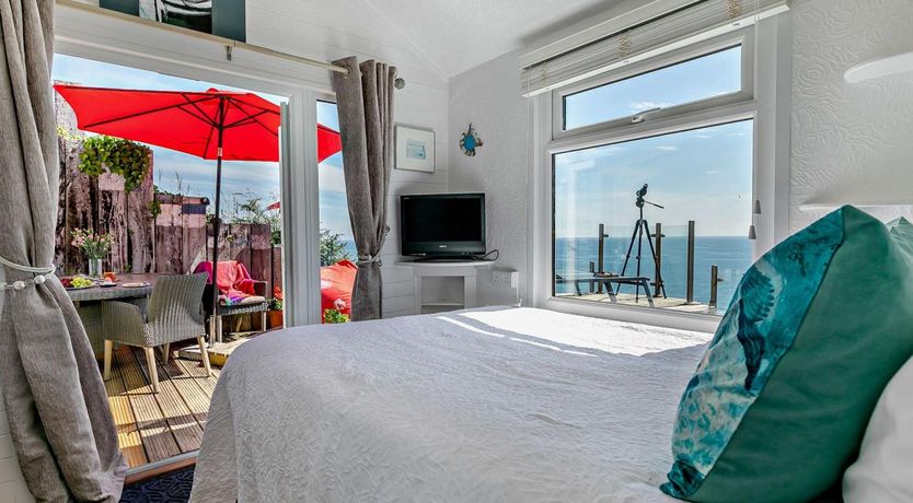 Photo of 1 Bed in Torpoint