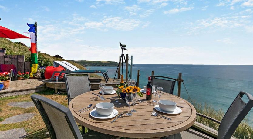 Photo of 1 Bed in Whitsand Bay