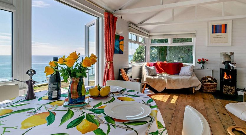 Photo of 1 Bed in Whitsand Bay