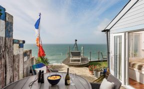 Photo of in Whitsand Bay (74824)