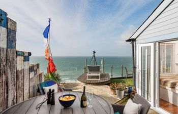 in Whitsand Bay (74824) Holiday Cottage