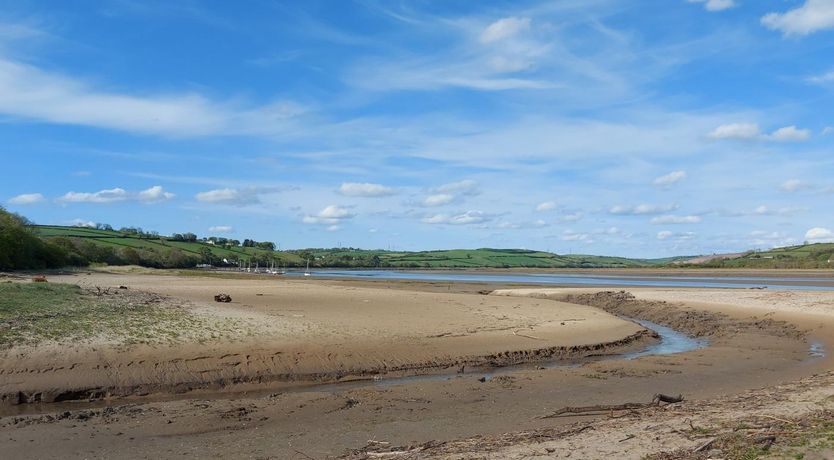 Photo of 2 Bed in Carmarthen