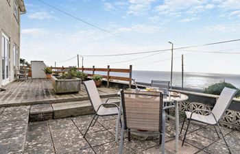 in Ogmore-by-Sea (74236) Holiday Cottage