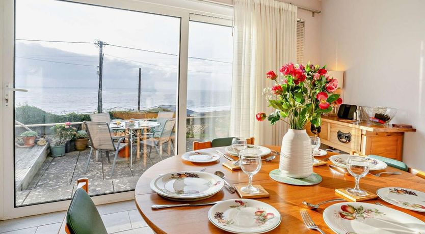 Photo of 4 Bed in Ogmore-by-Sea