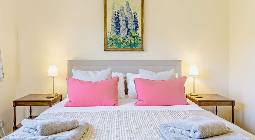 Photo of 1 Bed in Monmouth