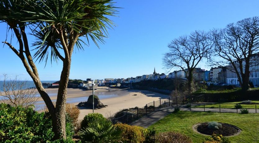 Photo of 1 Bed in Llansteffan