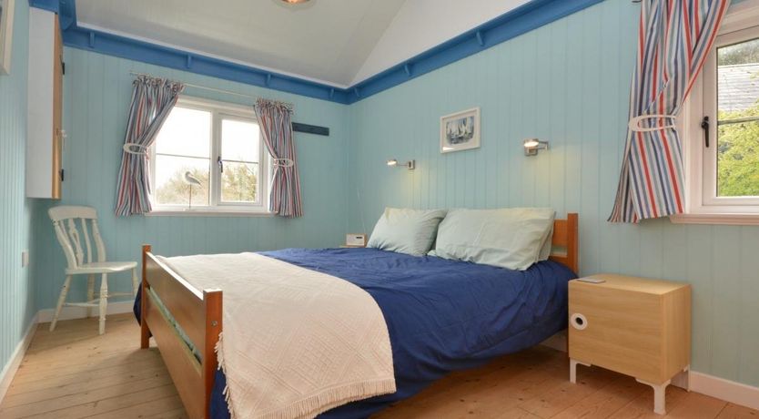 Photo of 1 Bed in Llansteffan