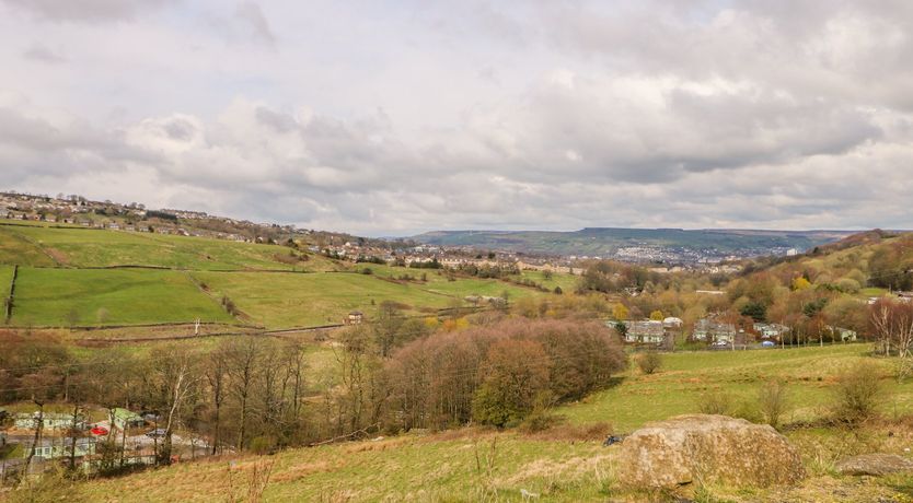 Photo of Middle Barn