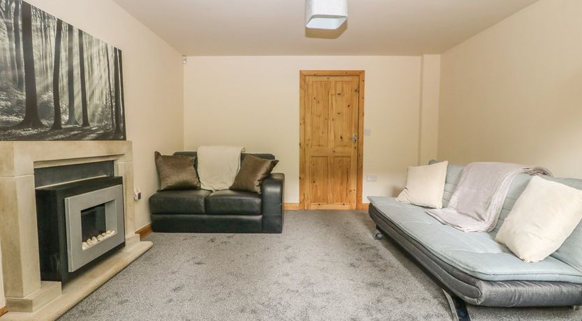 Photo of Middle Barn