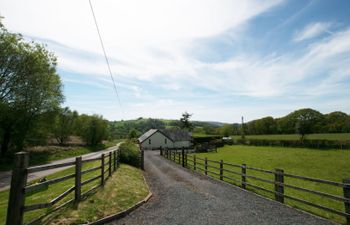 Dan y Comin Holiday Cottage