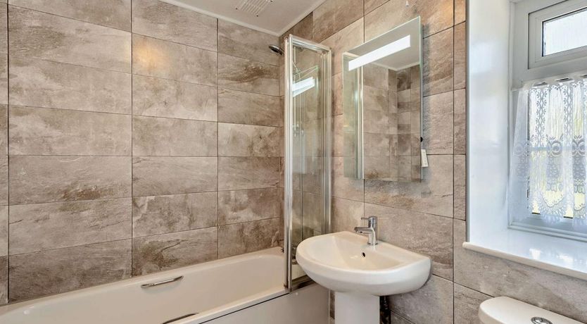 Photo of 1 Bed in Westward Ho