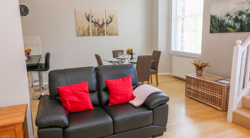 Photo of 12 Keathbank Court