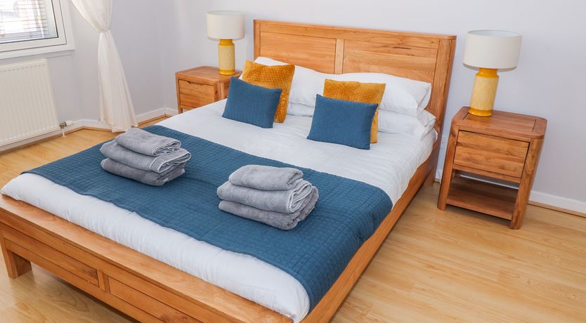 Photo of 12 Keathbank Court