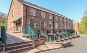 Photo of 12 Keathbank Court