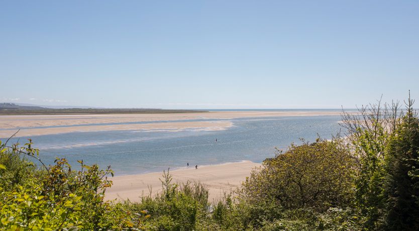 Photo of Bryn Y Mor,  Borth Y Gest