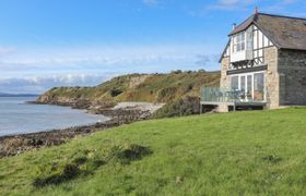 Photo of the-old-lifeboat-house