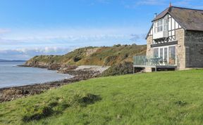 Photo of The Old Lifeboat House