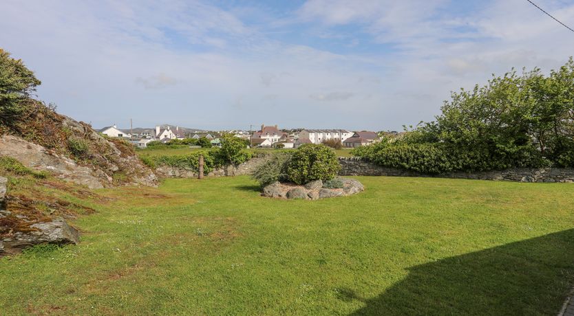 Photo of Tyn Towyn - Bwthyn Carreg