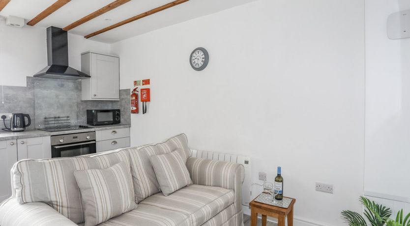 Photo of Tyn Towyn - Ty Gwyrdd Golau