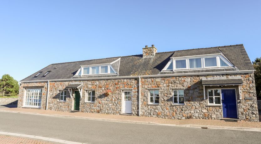 Photo of Tyn Towyn - Ty Glas