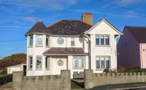 Photo of Min Y Mor Trearddur Bay