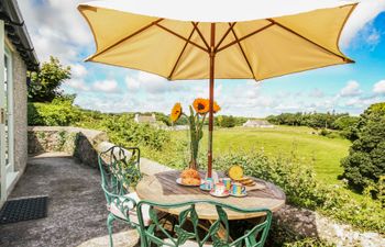 Maes y Cregyn Holiday Cottage