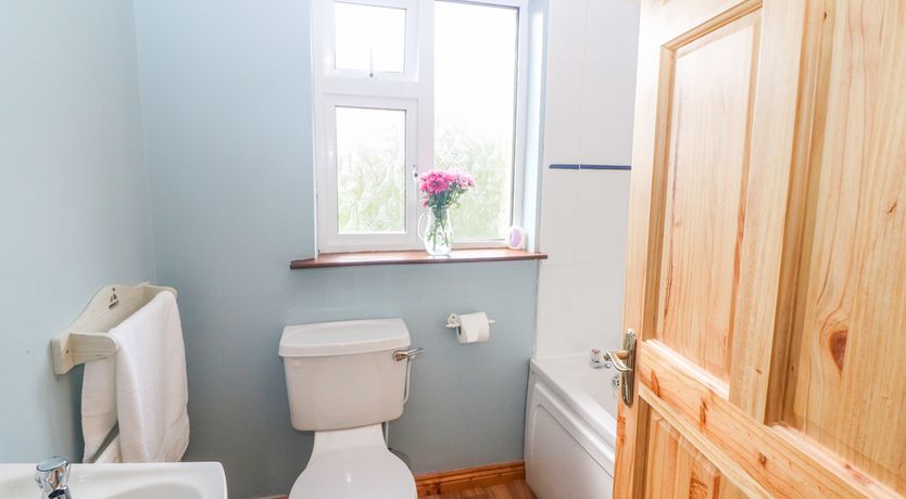 Photo of At Home in Oak Park