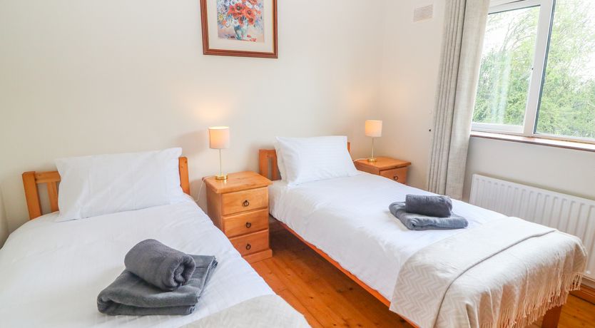 Photo of At Home in Oak Park