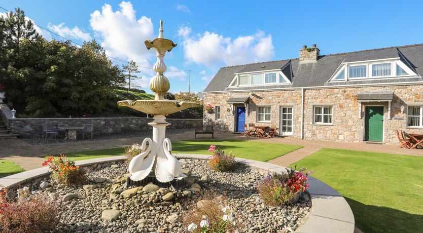 Photo of Tyn Towyn - Ty Gwyrdd