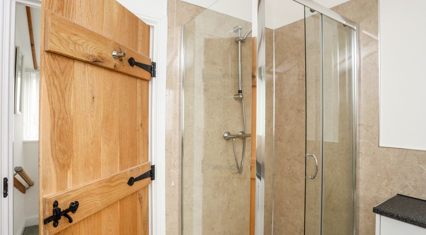 Photo of Tyn Towyn - Ty Glas Golau