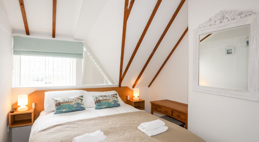 Photo of Tyn Towyn - Ty Glas Golau