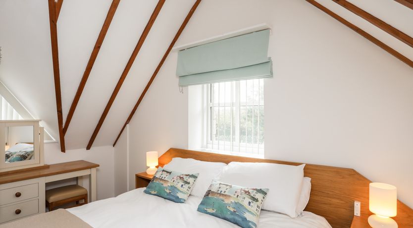 Photo of Tyn Towyn - Ty Glas Golau