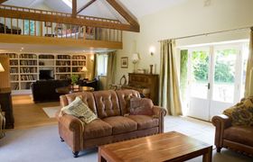 Old Barns - Pentre Berw Holiday Cottage