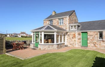 Tyn Towyn - The Stables Holiday Cottage