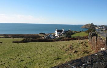 Cae'r Dyni (Caer Dyni) Holiday Cottage