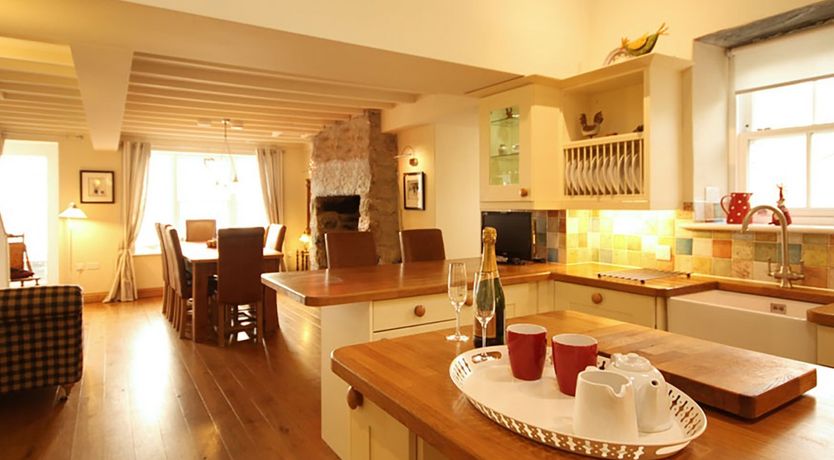 Photo of Cae'r Dyni (Caer Dyni)