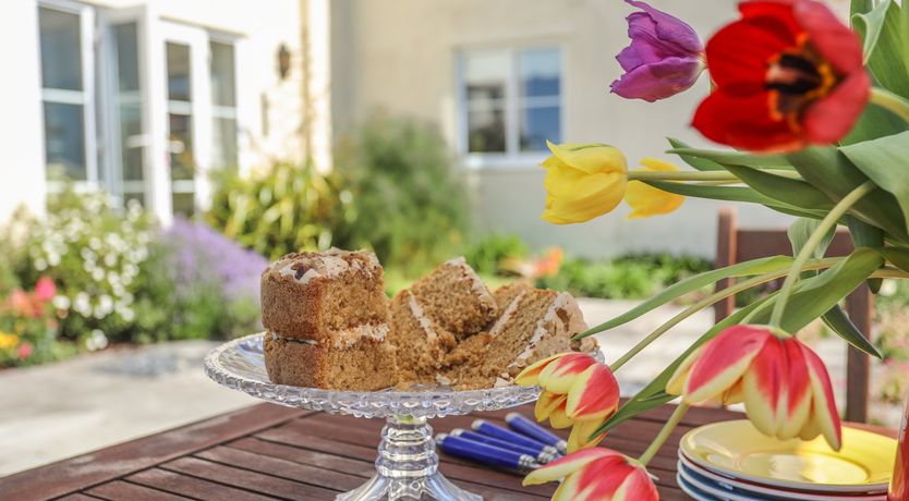 Photo of Warren Farmhouse